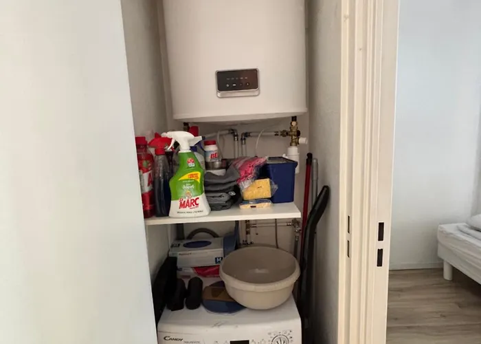 Climatisation Et Piscine Apartmán *